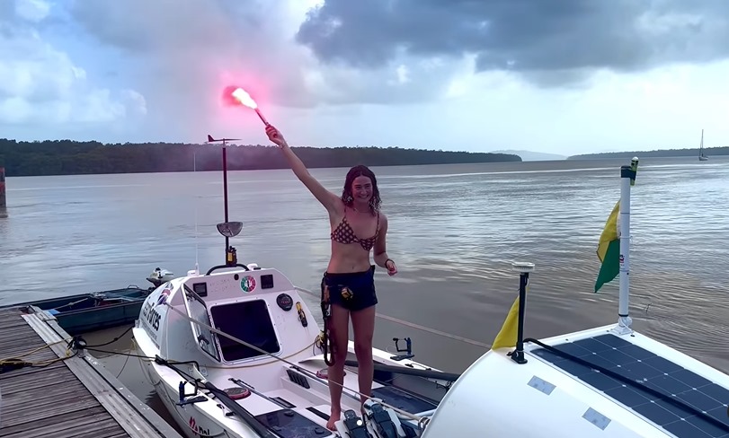 Chegada de Zara Lachlan na Guiana Francesa
Travessia transatlântica solitária de caiaque